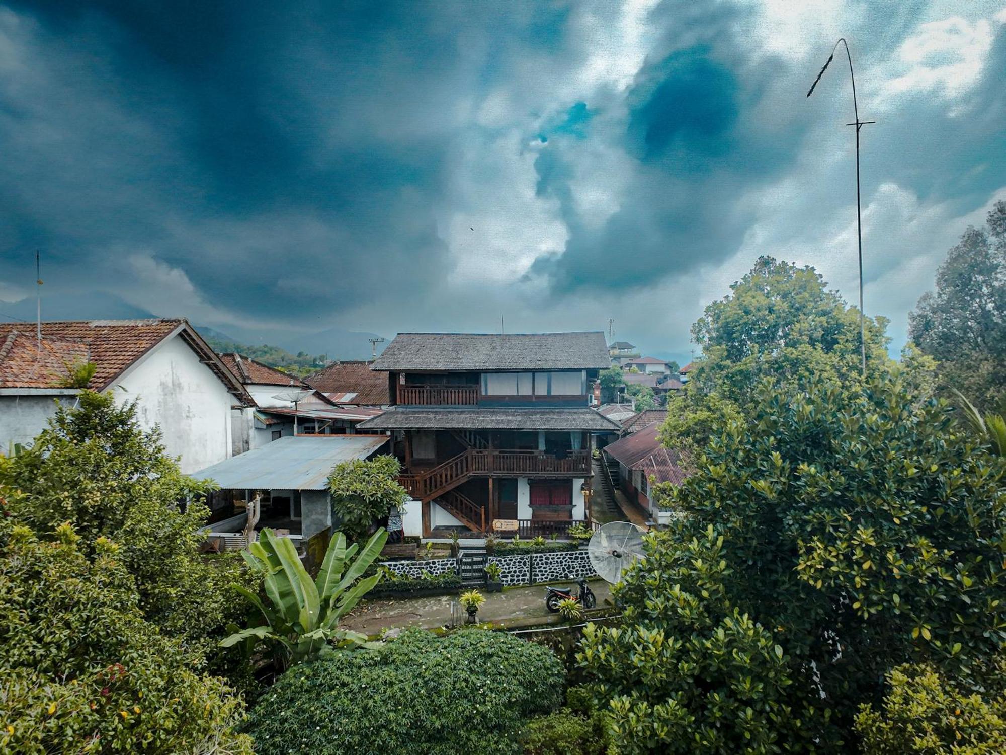 Гостевой дом Munduk Tjeraki House Экстерьер фото